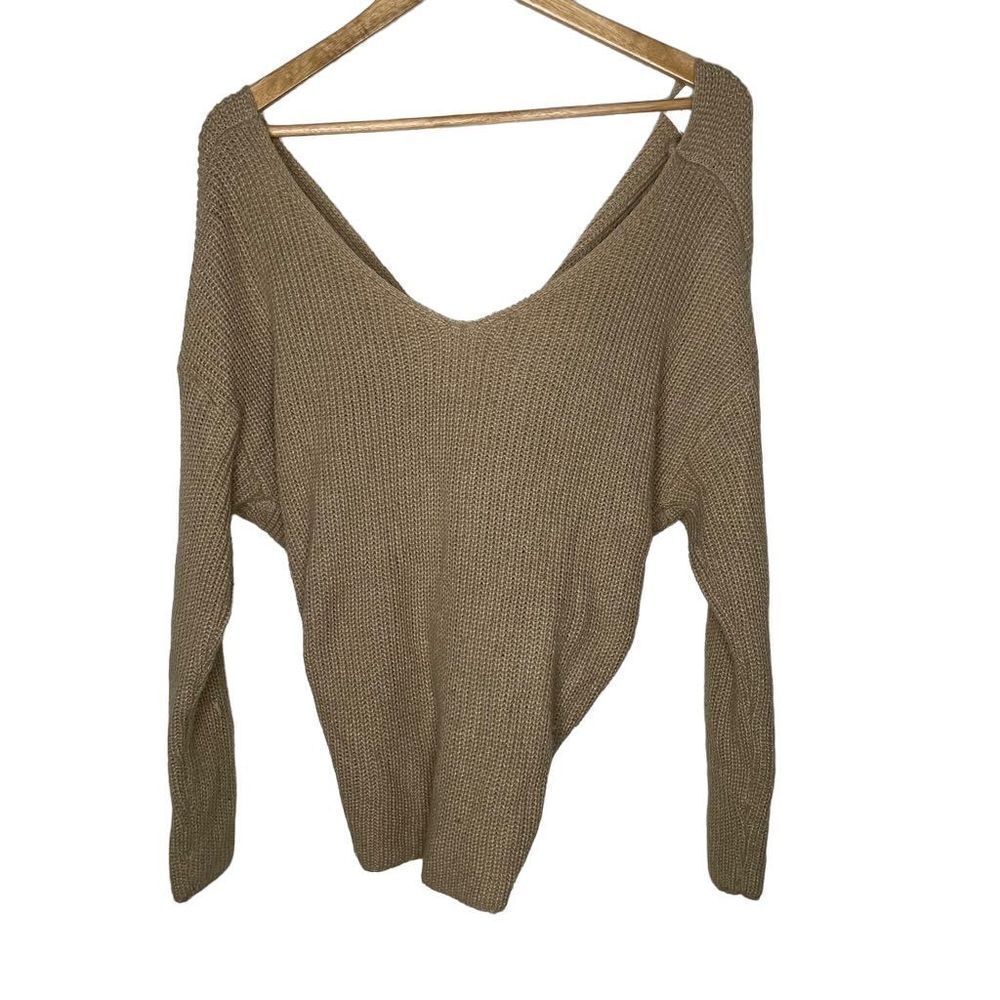 Vestique Crossback Knot Boutique Sweater‎